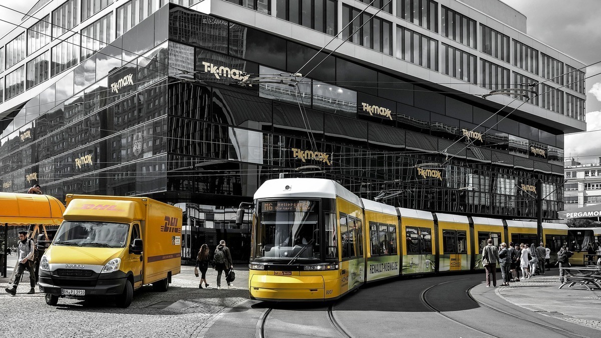 Mobilität & Verkehr in Heidenheim an der Brenz – Anbindung, Parken und ÖPNV im Überblick
